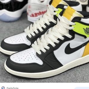Jordan 1 gold volts